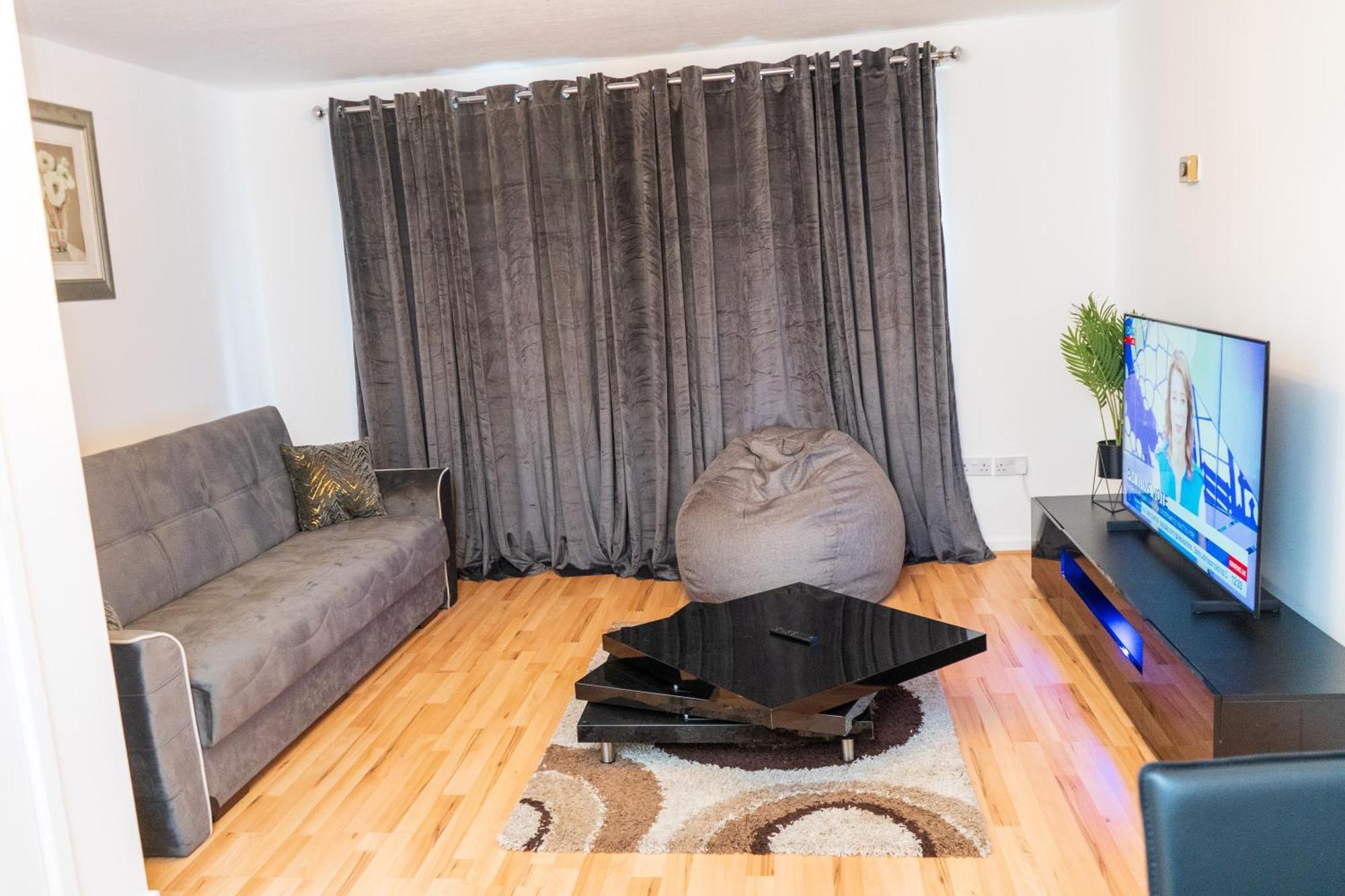 Cosy 2 Bed With Parking Near Piccadilly, Etihad Stadium And Coop Live Sleeps Up To 5 Villa Manchester Eksteriør bilde