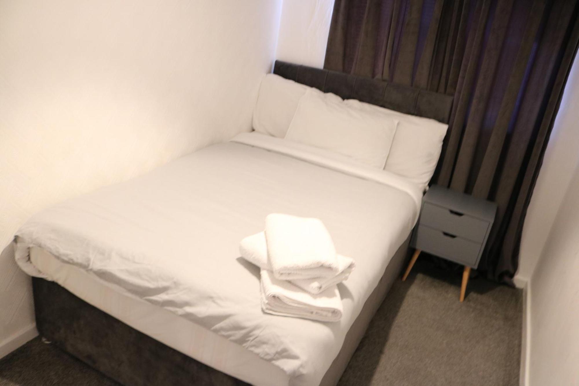 Cosy 2 Bed With Parking Near Piccadilly, Etihad Stadium And Coop Live Sleeps Up To 5 Villa Manchester Eksteriør bilde